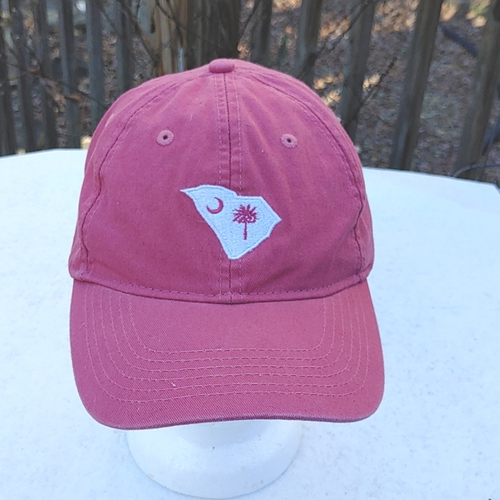 NWOT light red SC cap, palmetto with crescent moon